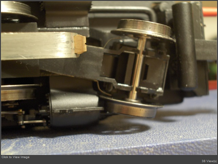 mn36742_frontwheels.jpg