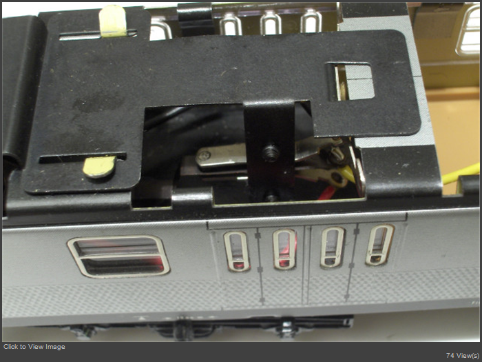 mn4081_inside_switch_b.jpg