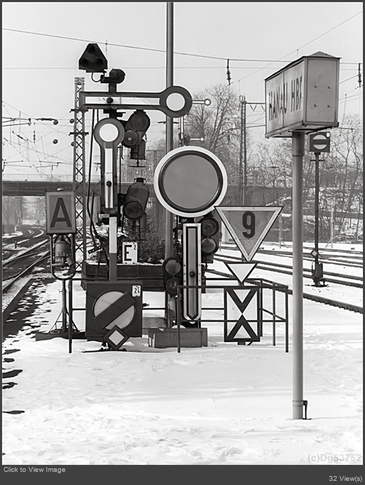 123-1-4_Zwergsignal_Hanau_86xxxx_filtered.jpg