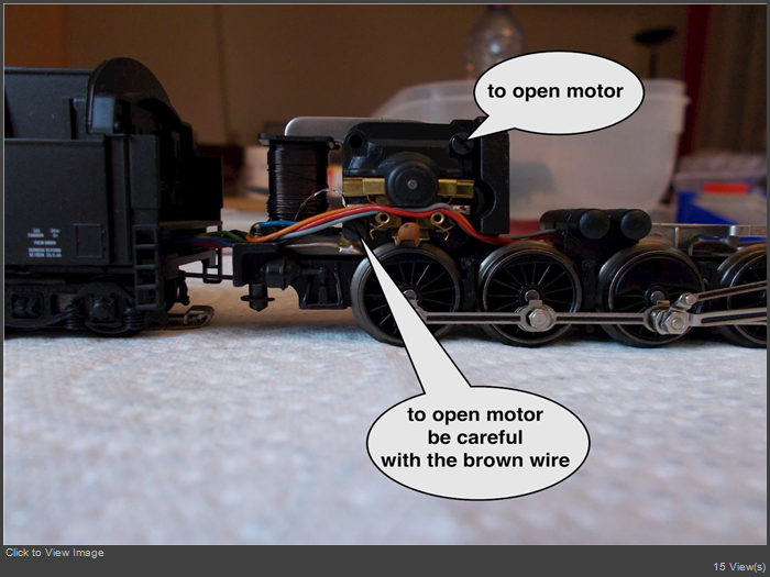 Marklin_3414_motor_right_side.jpg