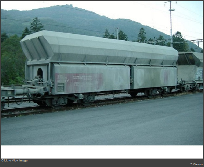 Swiss cement wagons 2.jpg