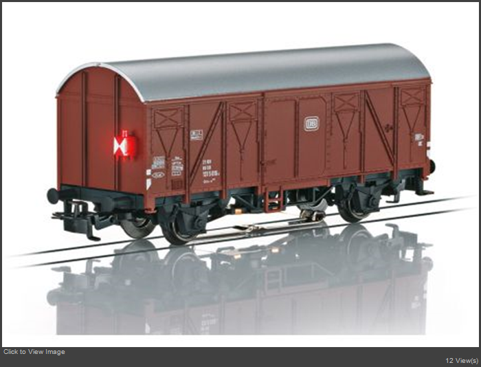 maerklin-4411-gedeckter-gueterwagen-m-schlusslicht.jpg