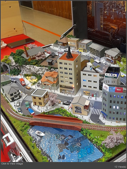 Japanese Koffer.jpg