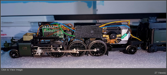 28506-BR18Loco_reduced.jpg