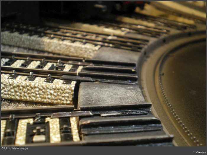 TURNTABLE 003.JPG